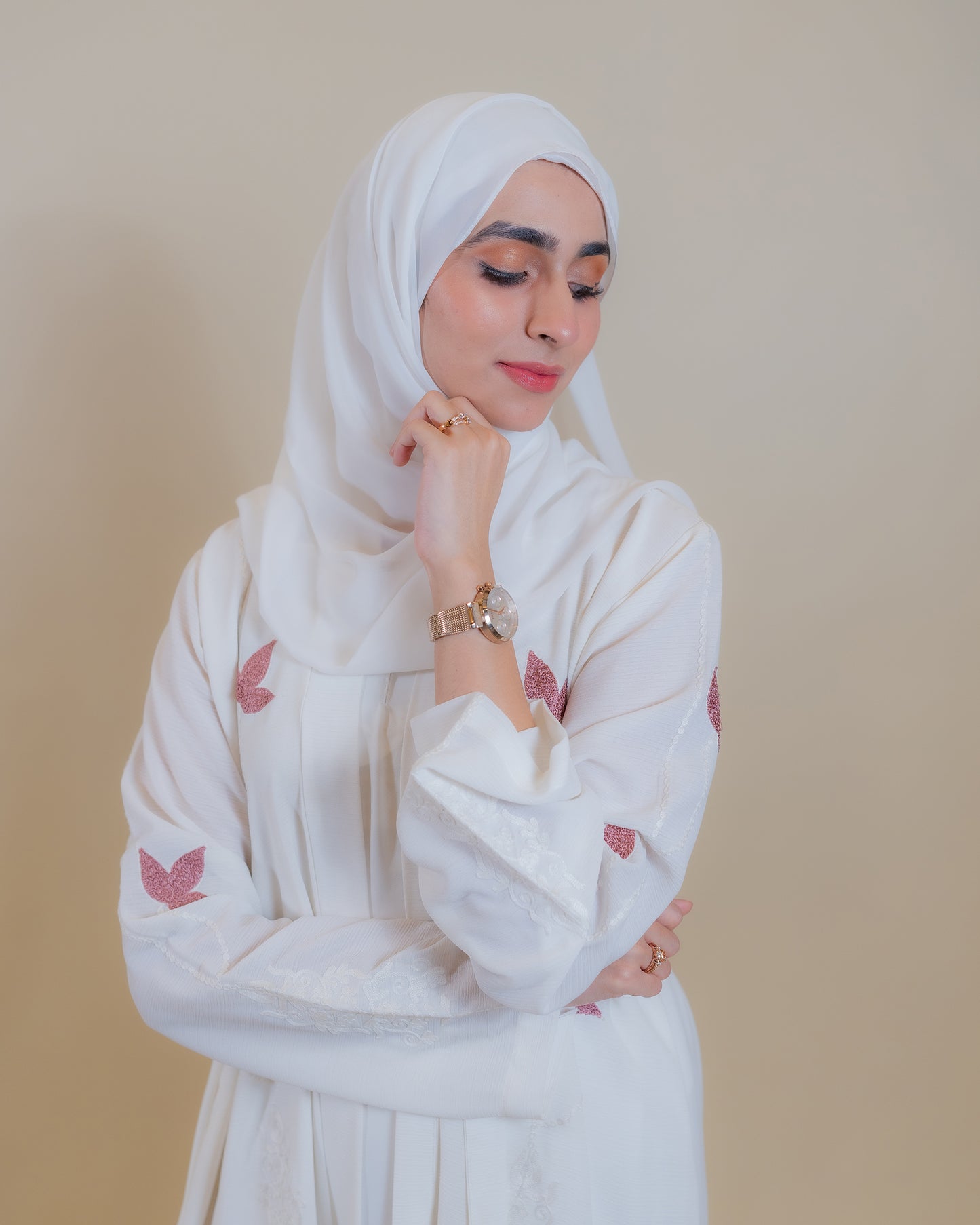 Bare Grace Emroidered Abaya